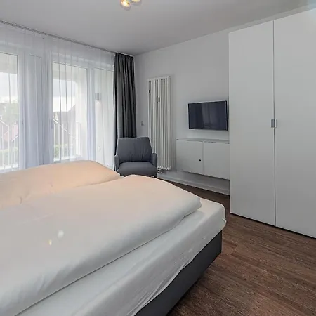 Deichhaeuser Anna Kueste Deichhaeuser Anna Kueste 7-21 * بينسيرسيال